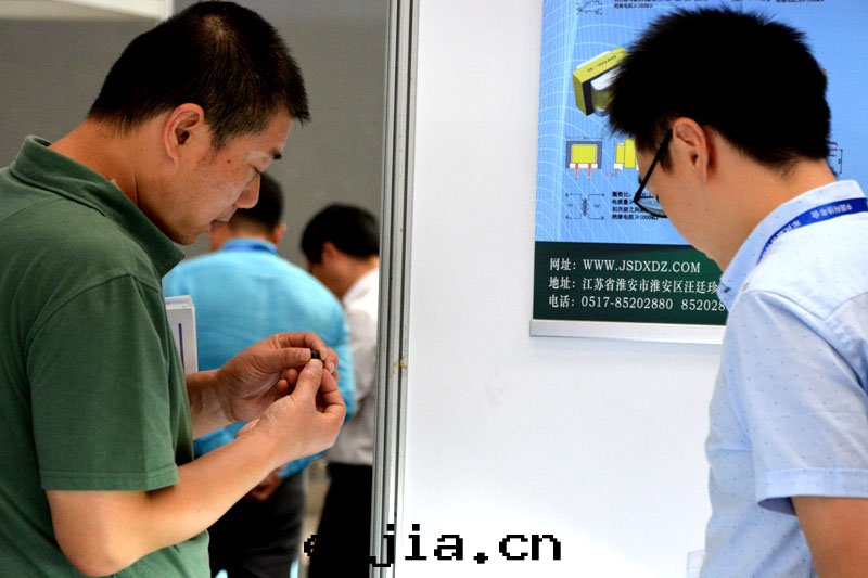 中(zhōng)國(guó)科協年(nián)会(huì)軍民(mín)融合科技創新(xīn)展(zhǎn)覽会(huì)在(zài)西(xī)安(ān)順利舉辦(bàn),我(wǒ)公(gōng)司參展(zhǎn)